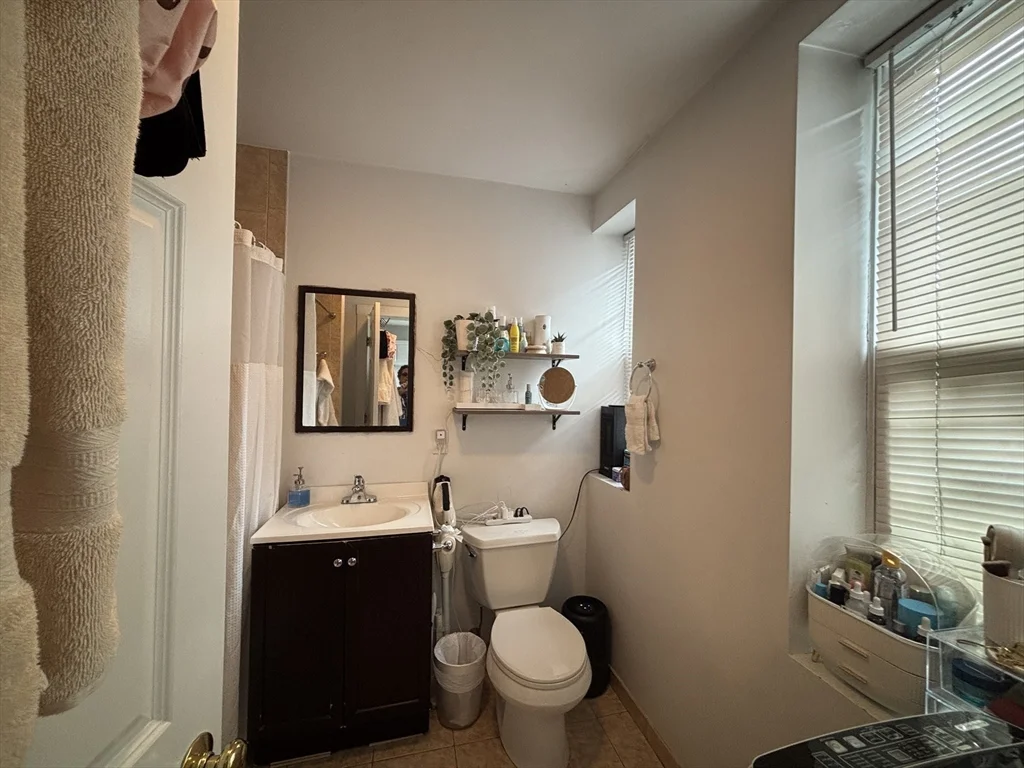 1 bed, 1 bath apartment for rent at 17 Fleet St Unit 4, North End — photo 7 of 7
