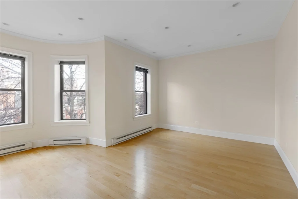 2 bed, 1 bath apartment for rent at 17 Follen St Unit 4, Back Bay — photo 6 of 15