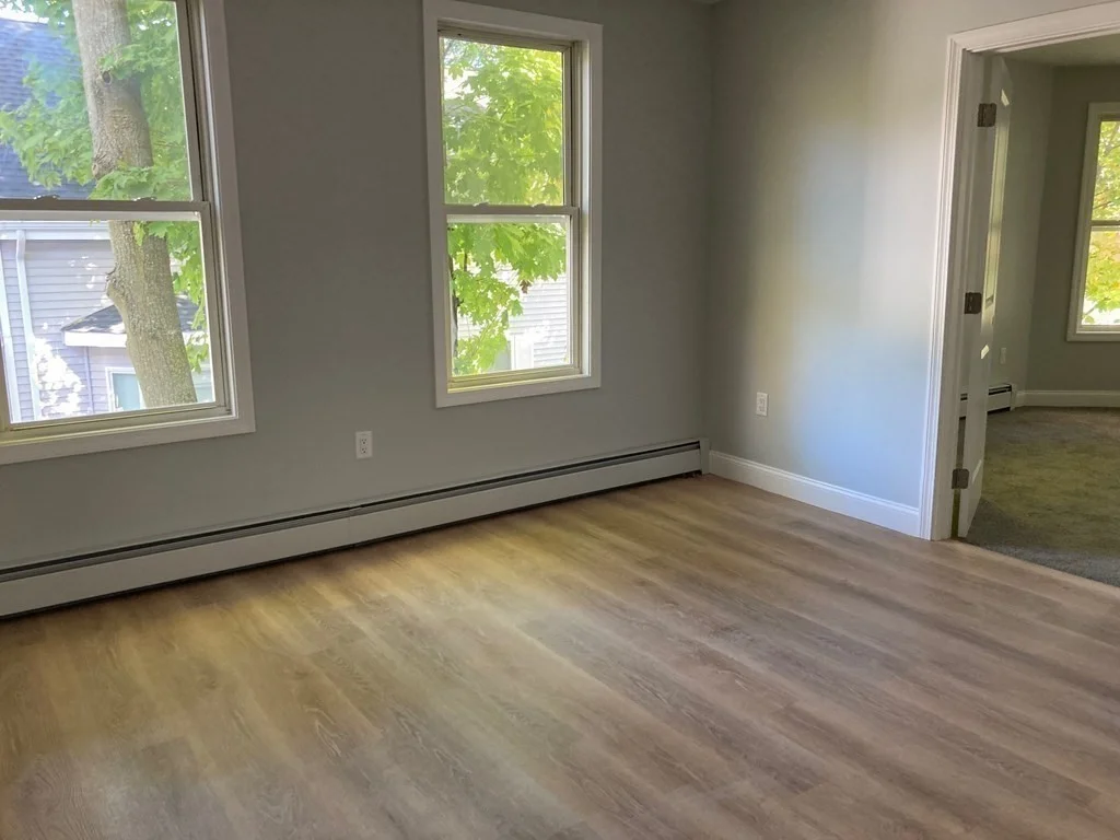 3 bed, 1 bath apartment for rent at 17 Ford St Unit 2, Zip 01832 — photo 6 of 12