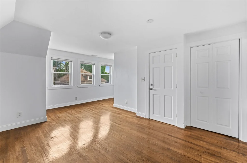 2 bed, 1 bath apartment for rent at 17 Forest Ave Unit 3, Salem — photo 12 of 25