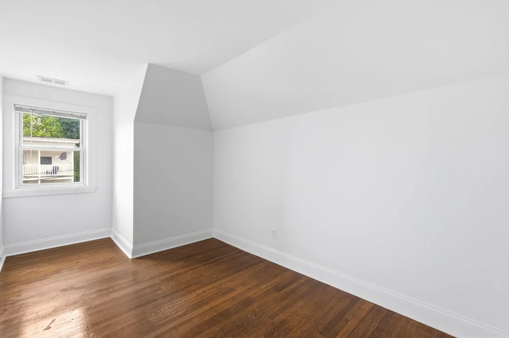 2 bed, 1 bath apartment for rent at 17 Forest Ave Unit 3, Salem — photo 16 of 25