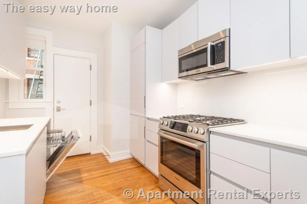 1 bed, 1 bath apartment for rent at 17 Forest St Unit 3, Porter Square — photo 2 of 7