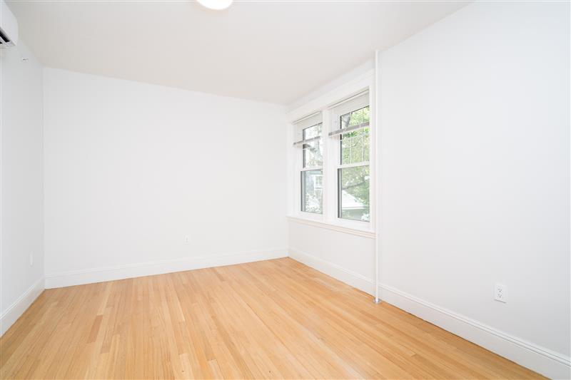 1 bed, 1 bath apartment for rent at 17 Forest St Unit 34, Baldwin — photo 2 of 9