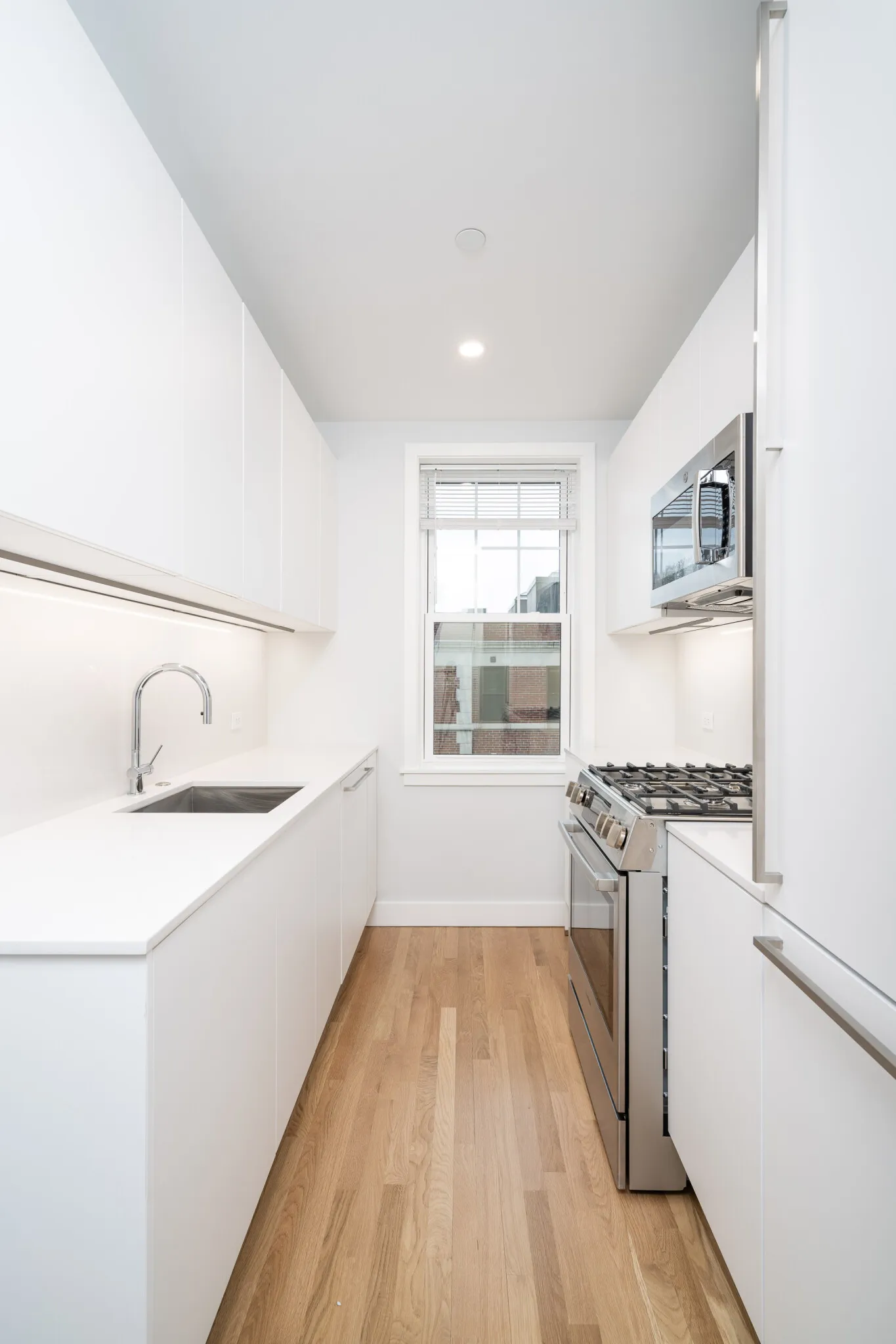 1 bed, 1 bath apartment for rent at 17 Forest St Unit 422, Baldwin — photo 2 of 10