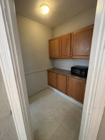 3 bed, 1 bath apartment for rent at 17 Fortesque St Unit 1, Lynn — photo 9 of 15
