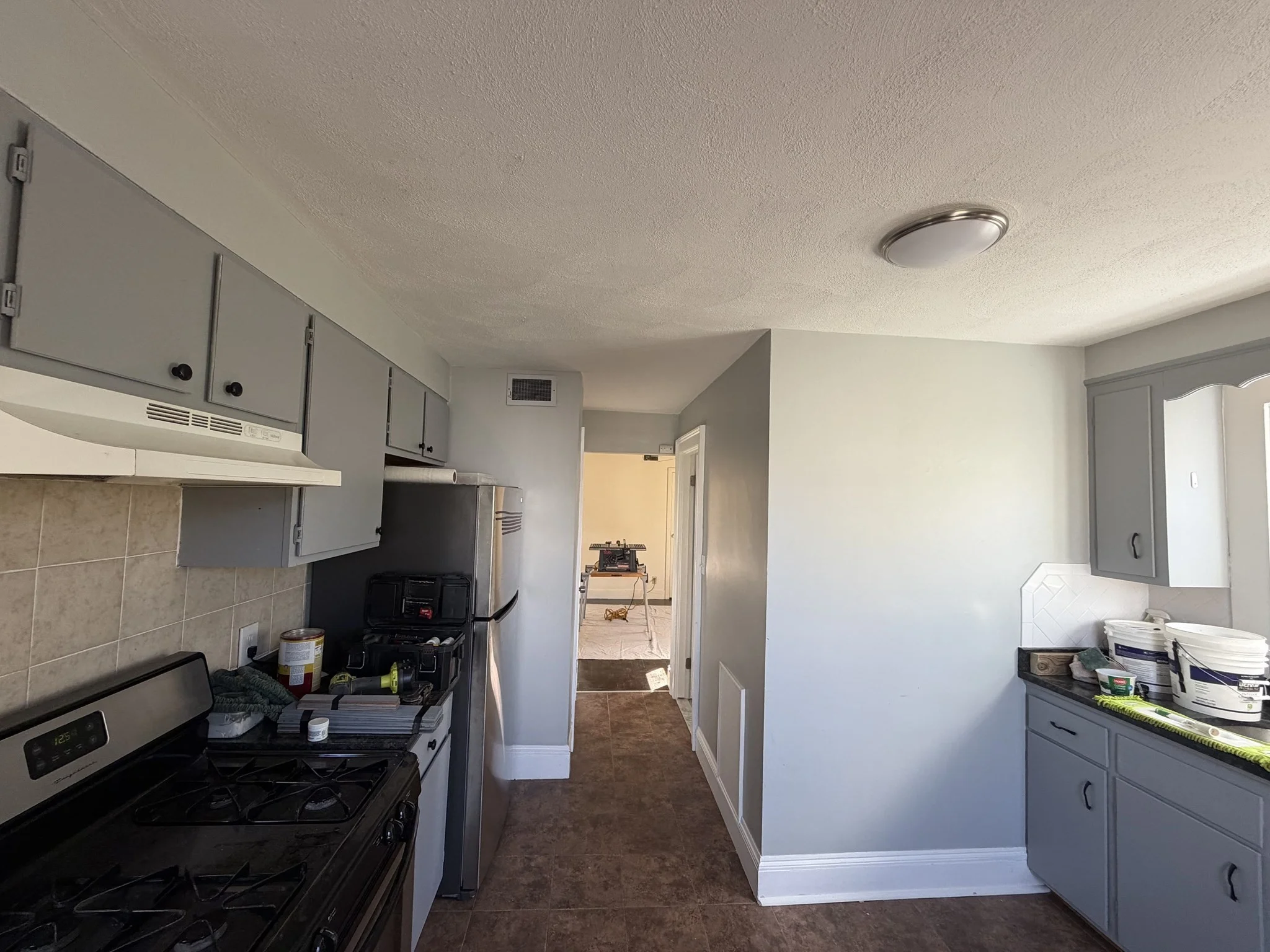 2 bed, 1 bath apartment for rent at 17 Foster Unit 2, Salem — photo 4 of 8