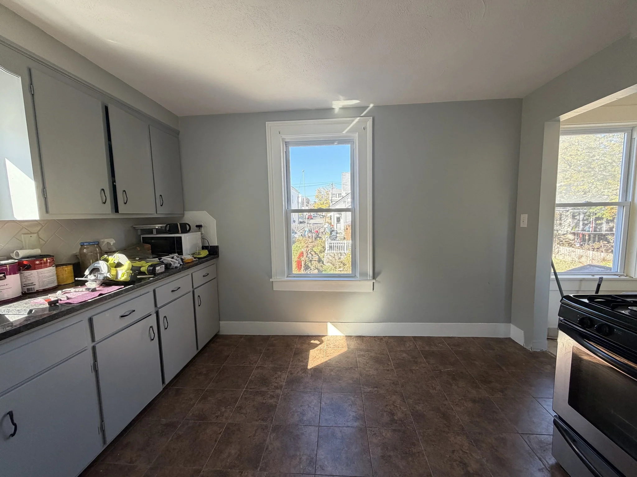 2 bed, 1 bath apartment for rent at 17 Foster Unit 2, Salem — photo 3 of 8
