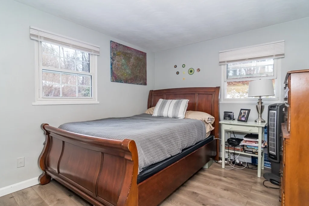 3 bed, 1 bath apartment for rent at 17 Francine Rd, Framingham — photo 10 of 14