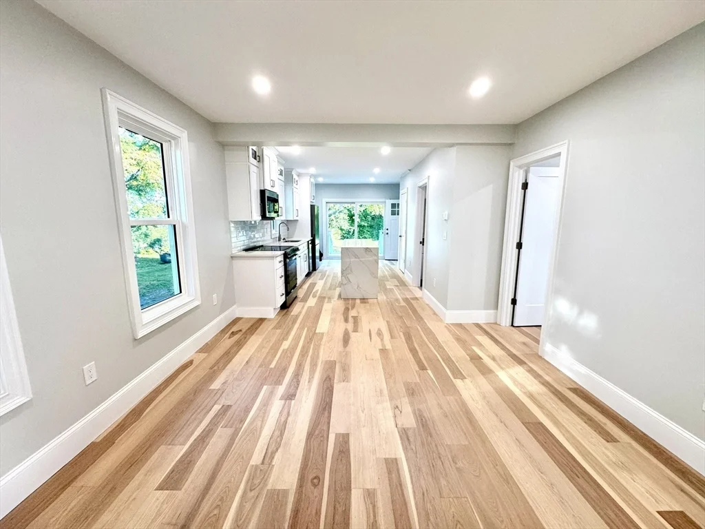 2 bed, 1 bath apartment for rent at 17 Fremont St Unit 1, Downtown