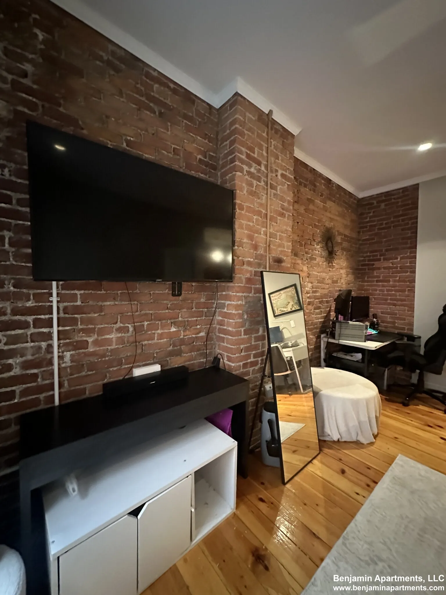 1 bed, 1 bath apartment for rent at 17 Garrison St Unit 4, Back Bay — photo 8 of 14