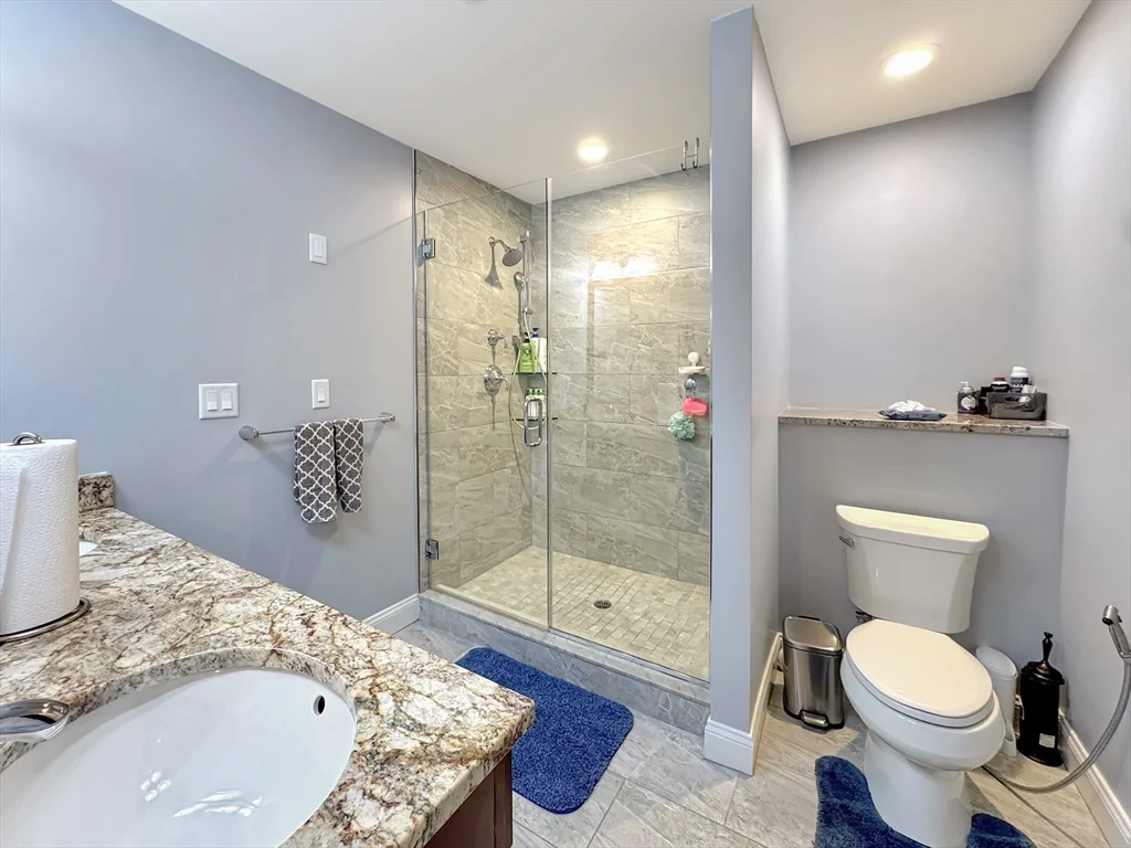 3 bed, 3 bath apartment for rent at 17 Garvey Rd Unit 17, Woburn — photo 4 of 17