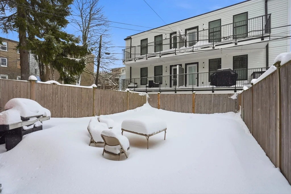 3 bed, 2 bath apartment for rent at 17 Gates Unit 1, South Boston — photo 20 of 25
