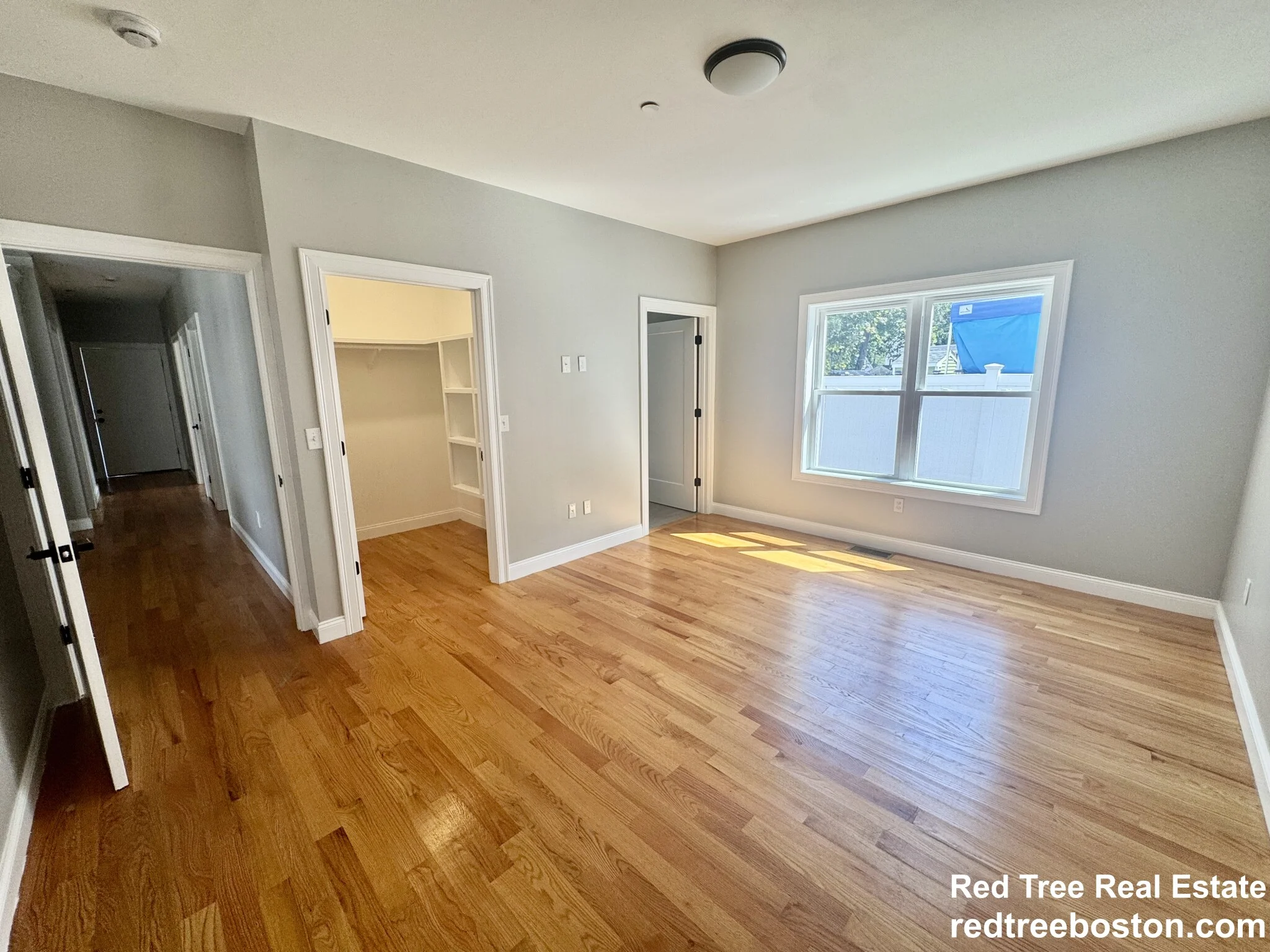 3 bed, 2 bath apartment for rent at 17 George St Unit 1, Hyde Park — photo 5 of 16