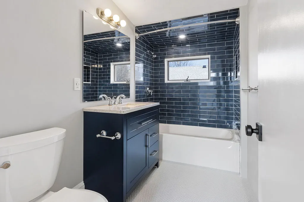 4 bed, 2 bath apartment for rent at 17 George St Unit 17, Watertown — photo 16 of 21