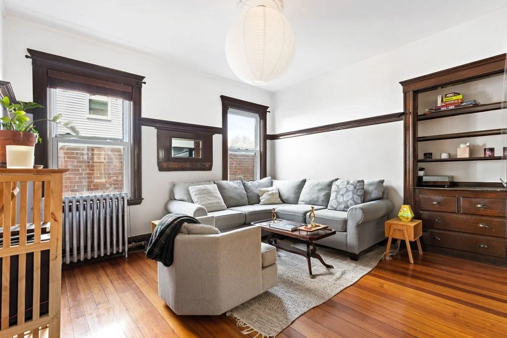 3 bed, 1 bath apartment for rent at 17 Germania St Unit 1, Jamaica Plain — photo 6 of 14