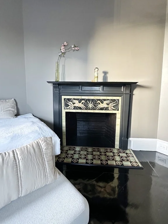 2 bed, 2 bath apartment for rent at 17 Gloucester St Unit 5, Back Bay — photo 18 of 19