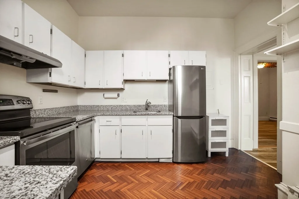 1 bed, 1 bath apartment for rent at 17 Gloucester St Unit 7, Back Bay — photo 14 of 19