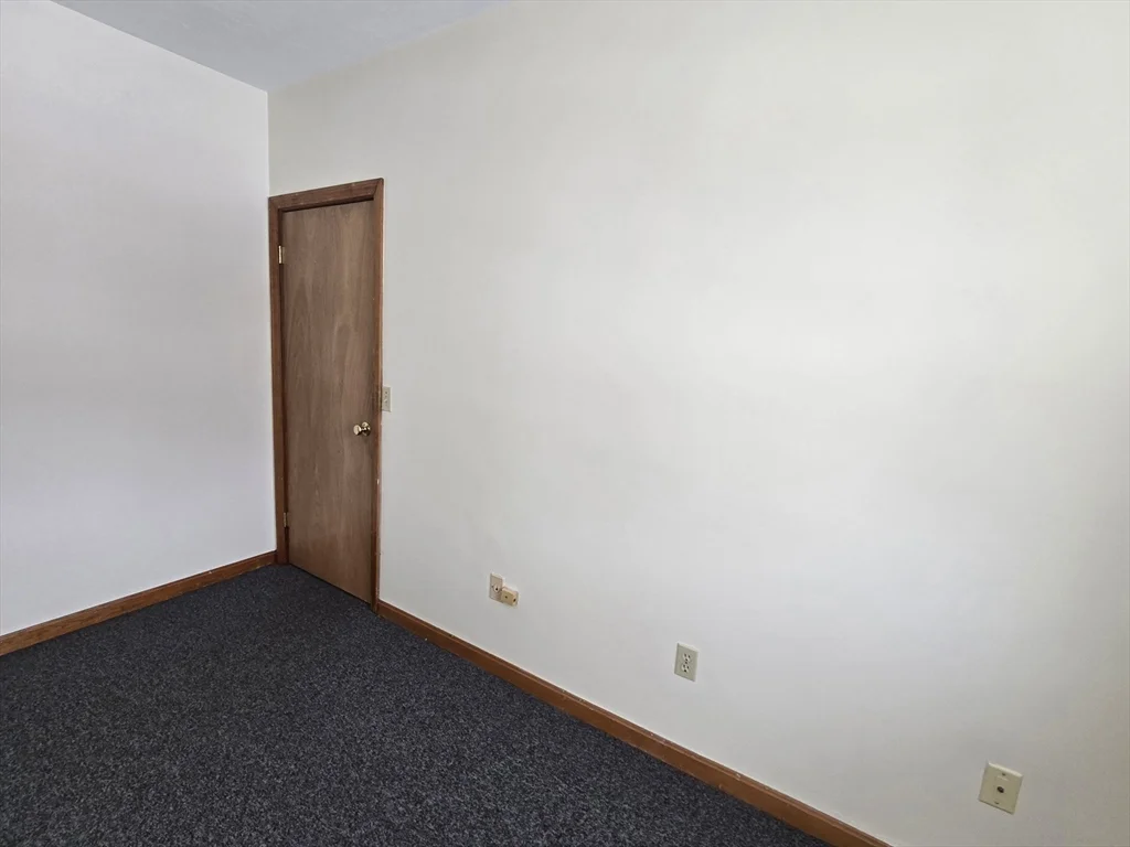 2 bed, 1 bath apartment for rent at 17 Grafton St Unit 2, Quincy — photo 17 of 27