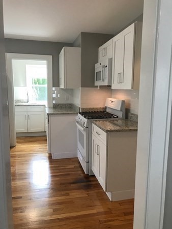 2 bed, 1 bath apartment for rent at 17 Grant Unit 1, Lexington — photo 7 of 27