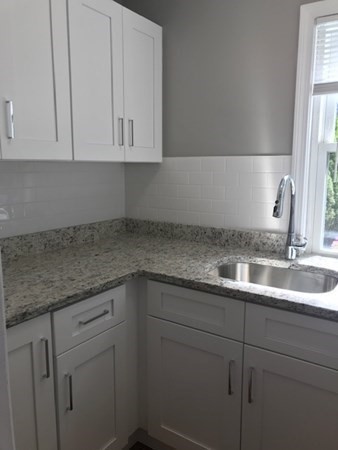 2 bed, 1 bath apartment for rent at 17 Grant Unit 1, Lexington — photo 4 of 27