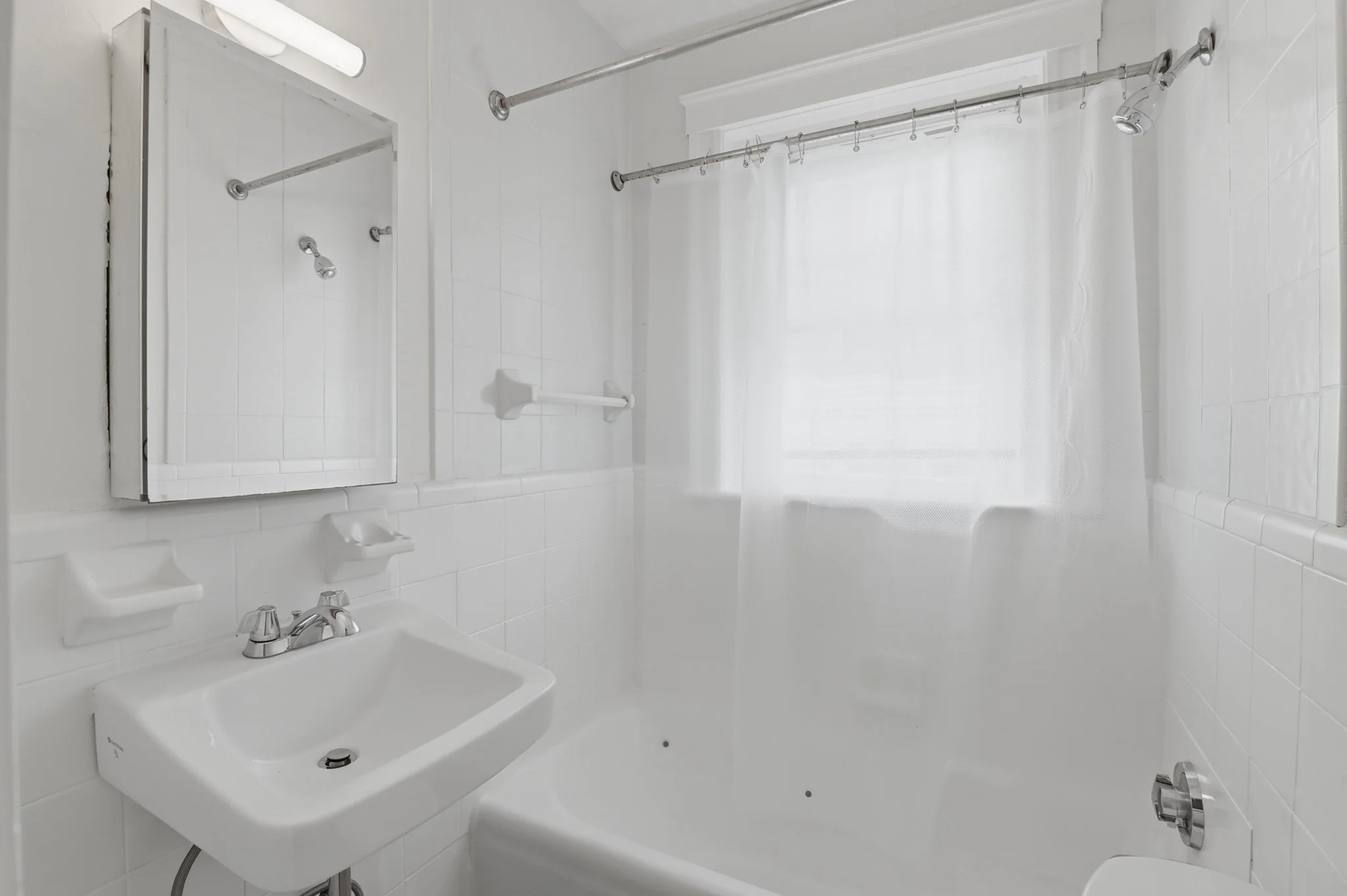 2 bed, 1 bath apartment for rent at 17 Greenleaf St Unit 12, Quincy — photo 15 of 25