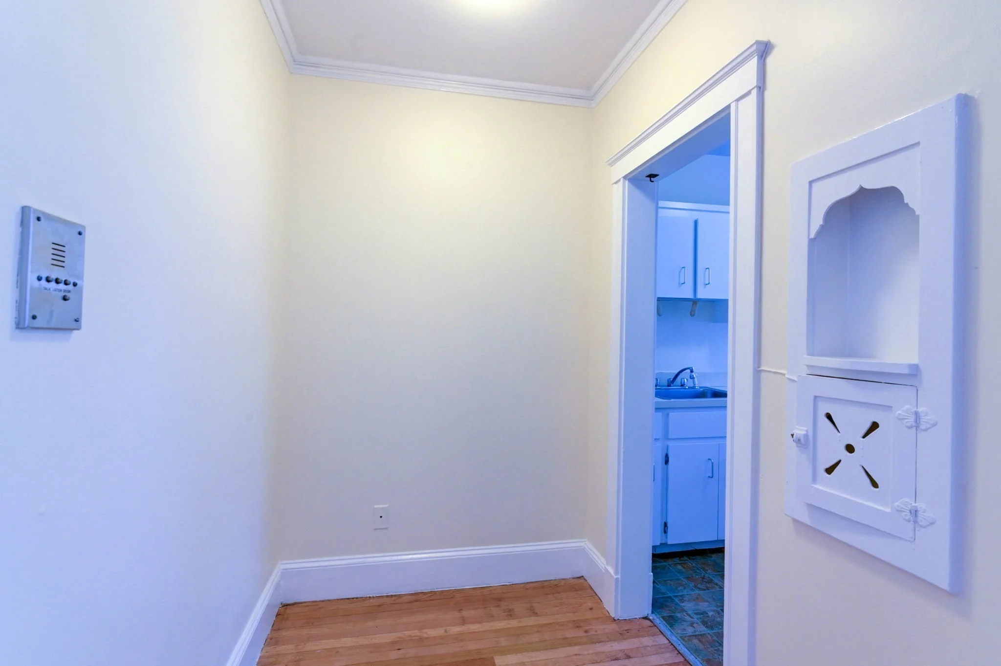 Studio bed, 1 bath apartment for rent at 17 Greenleaf St Unit 5, Quincy — photo 10 of 17