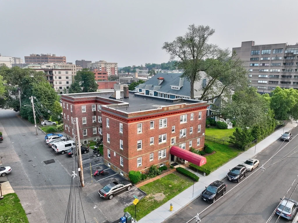 1 bed, 1 bath apartment for rent at 17 Greenleaf Unit 15, Quincy — photo 16 of 19