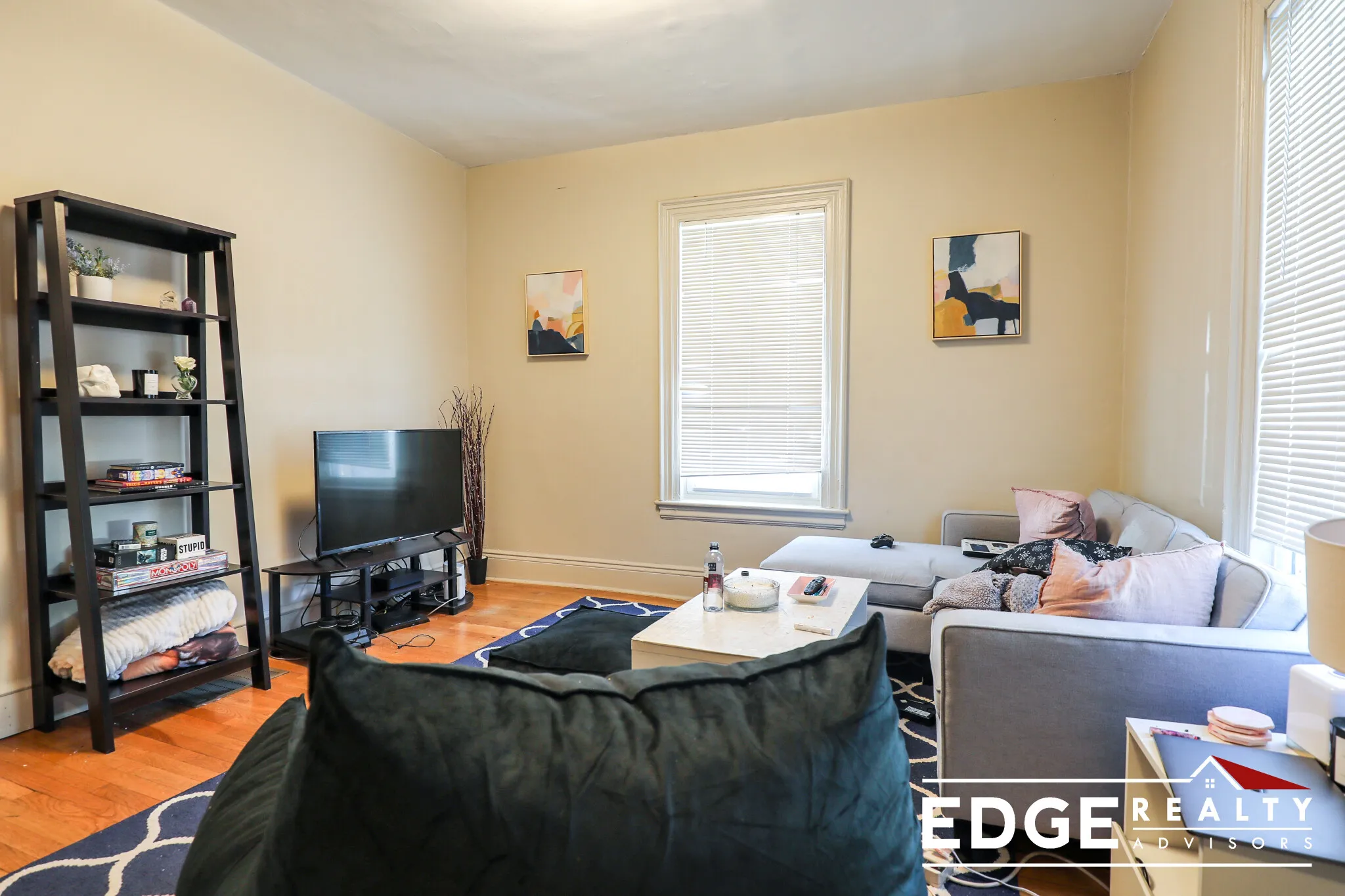 3.5 bed, 2 bath apartment for rent at 17 Greylock Rd Unit 1, Allston — photo 2 of 9