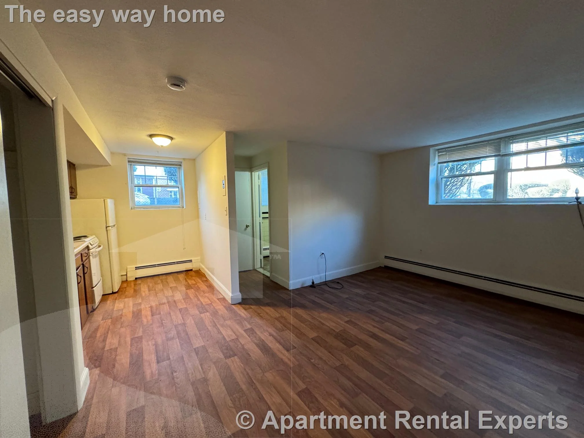 Studio bed, 1 bath apartment for rent at 17 Grove St Unit 2, Arlington Center — photo 2 of 4
