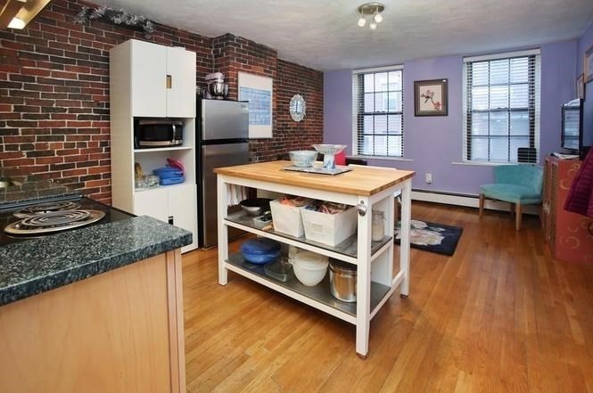 1 bed, 1 bath apartment for rent at 17 Grove St Unit 2, Beacon Hill — photo 4 of 8