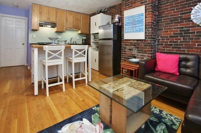 1 bed, 1 bath apartment for rent at 17 Grove St Unit 2, Beacon Hill — photo 3 of 8