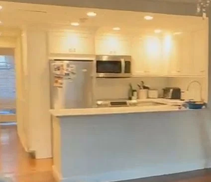 1.5 bed, 1 bath apartment for rent at 17 Grove St Unit 2A, Beacon Hill — photo 2 of 3