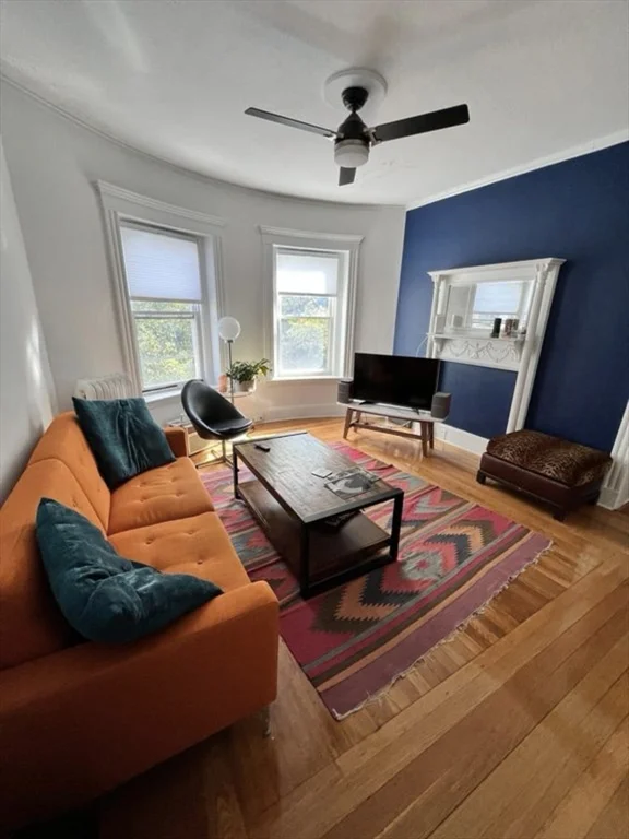 2 bed, 1 bath apartment for rent at 17 Grovenor Rd Unit 3, Jamaica Plain — photo 1 of 23