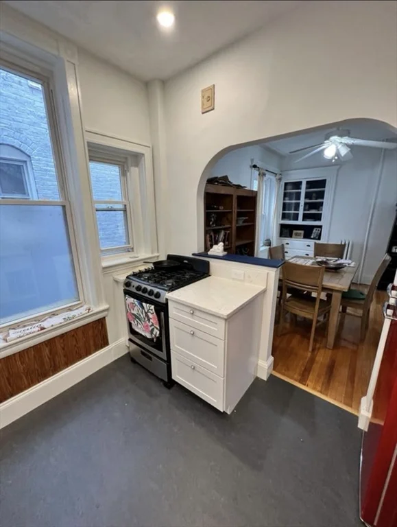 2 bed, 1 bath apartment for rent at 17 Grovenor Rd Unit 3, Jamaica Plain — photo 11 of 23