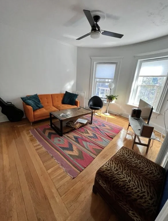 2 bed, 1 bath apartment for rent at 17 Grovenor Rd Unit 3, Jamaica Plain — photo 3 of 23