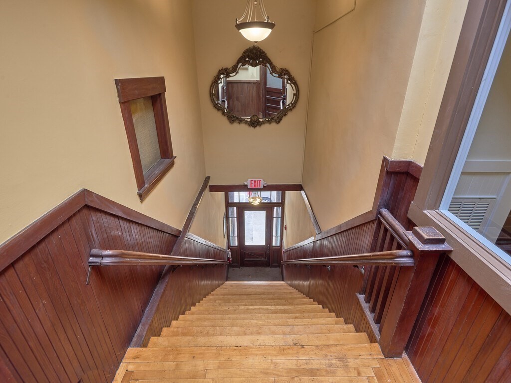 3 bed, 2 bath apartment for rent at 17 Hamilton St Unit 1, Southbridge — photo 23 of 28