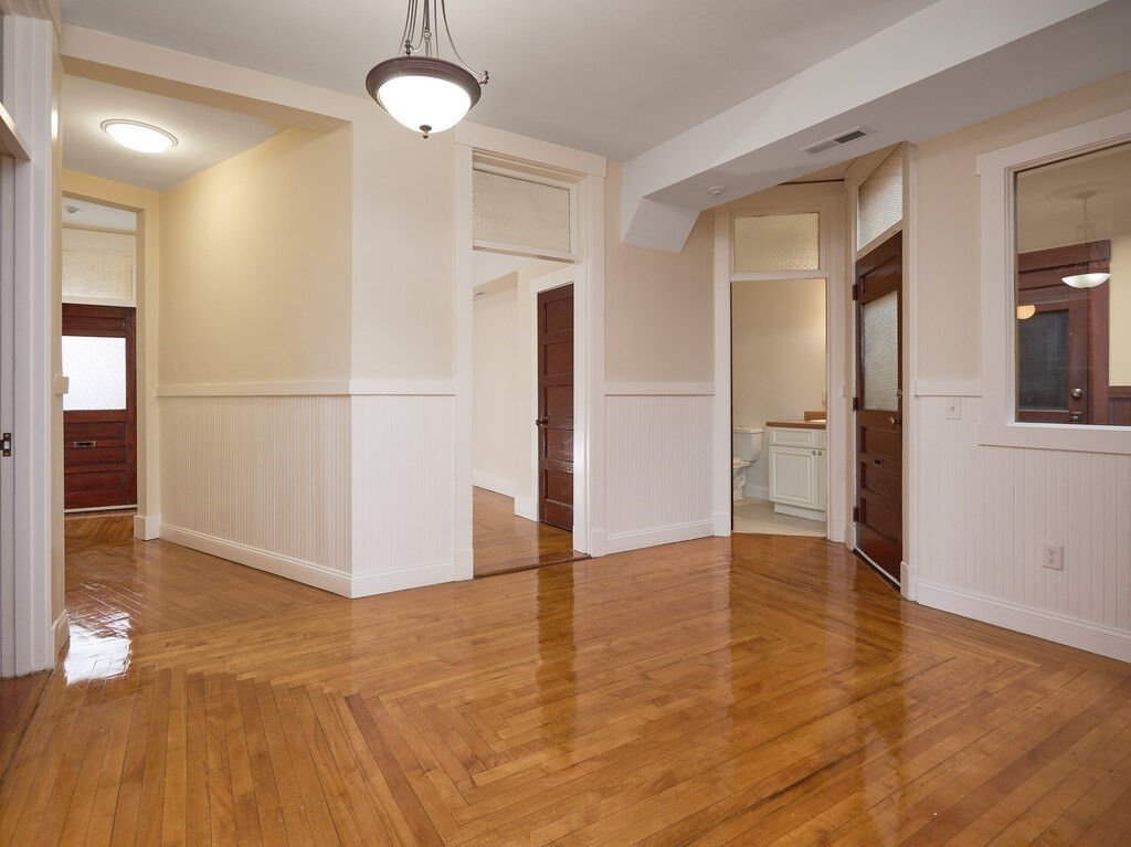 3 bed, 2 bath apartment for rent at 17 Hamilton St Unit 1, Southbridge — photo 10 of 28