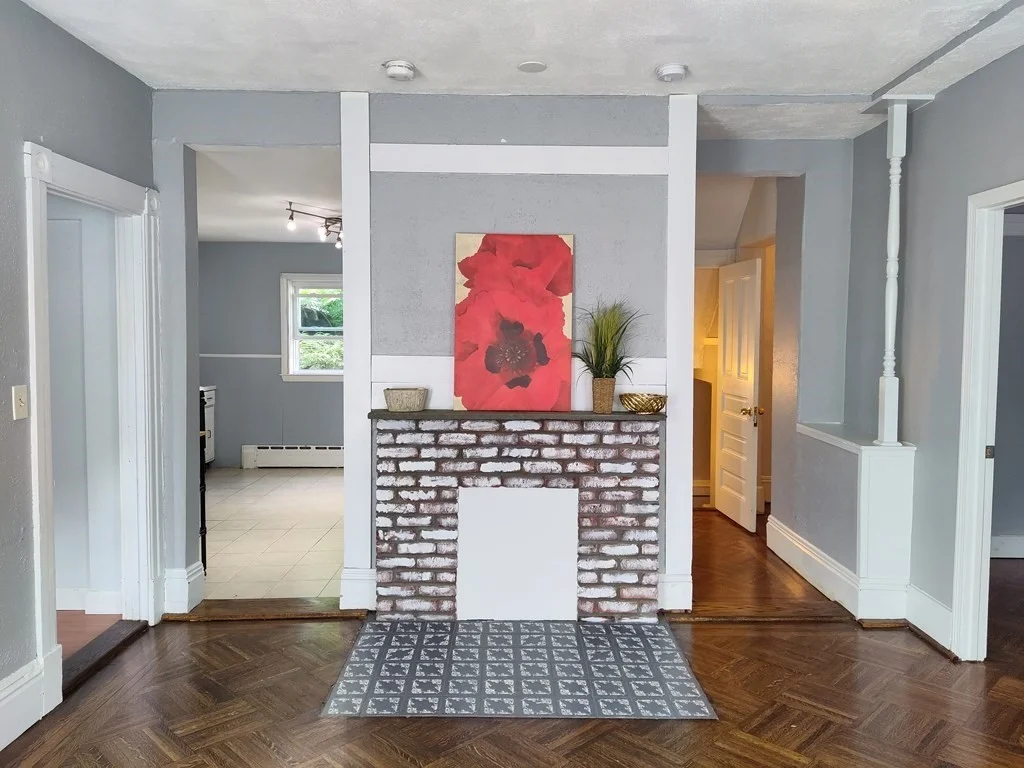 4 bed, 2 bath apartment for rent at 17 Harding Ave Unit 1, Waltham — photo 2 of 12