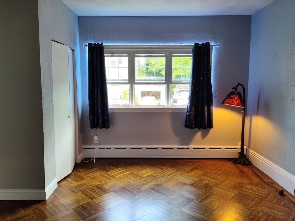 4 bed, 2 bath apartment for rent at 17 Harding Ave Unit 1, Waltham — photo 5 of 12