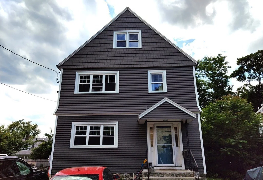 4 bed, 2 bath apartment for rent at 17 Harding Ave Unit 2, Waltham — photo 1 of 10