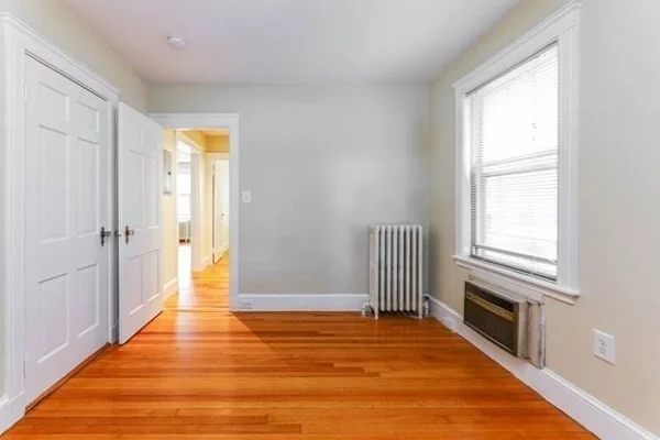 2 bed, 1 bath apartment for rent at 17 Hastings St Unit 1, West Roxbury — photo 12 of 14