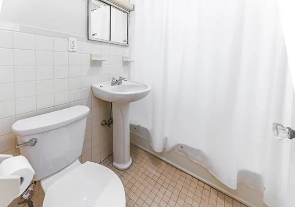 2 bed, 1 bath apartment for rent at 17 Hastings St Unit 1, West Roxbury — photo 14 of 14