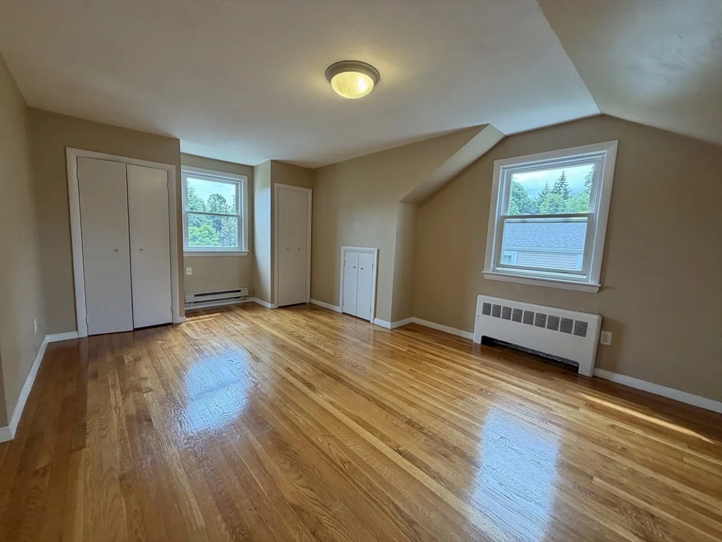 3 bed, 2 bath apartment for rent at 17 Hatfield Rd Unit 17, West Newton — photo 16 of 42