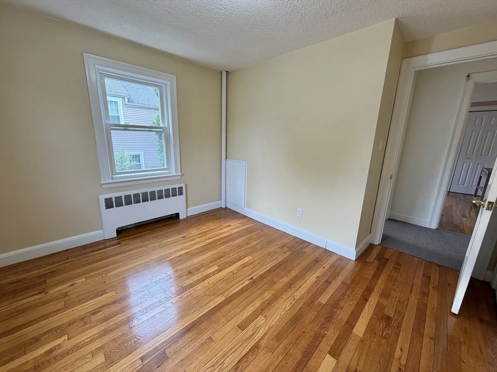 3 bed, 2 bath apartment for rent at 17 Hatfield Rd Unit 17, West Newton — photo 32 of 42