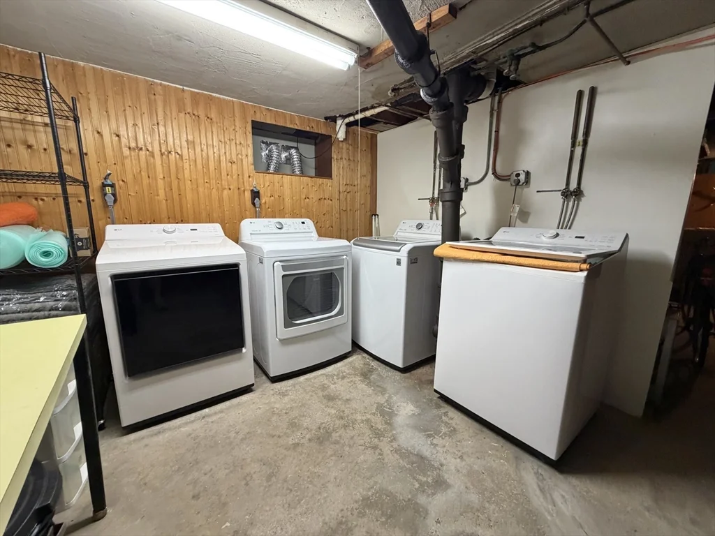 3 bed, 2 bath apartment for rent at 17 Hatfield Rd Unit 17, West Newton — photo 33 of 42