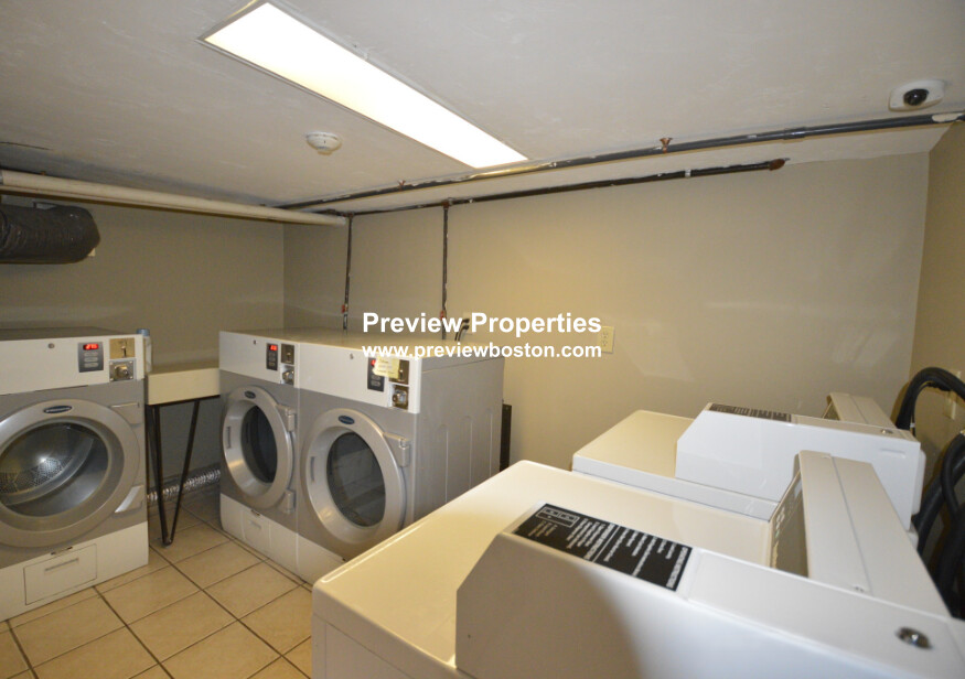 1 bed, 1 bath apartment for rent at 17 Highgate St Unit 1P, Allston — photo 2 of 6