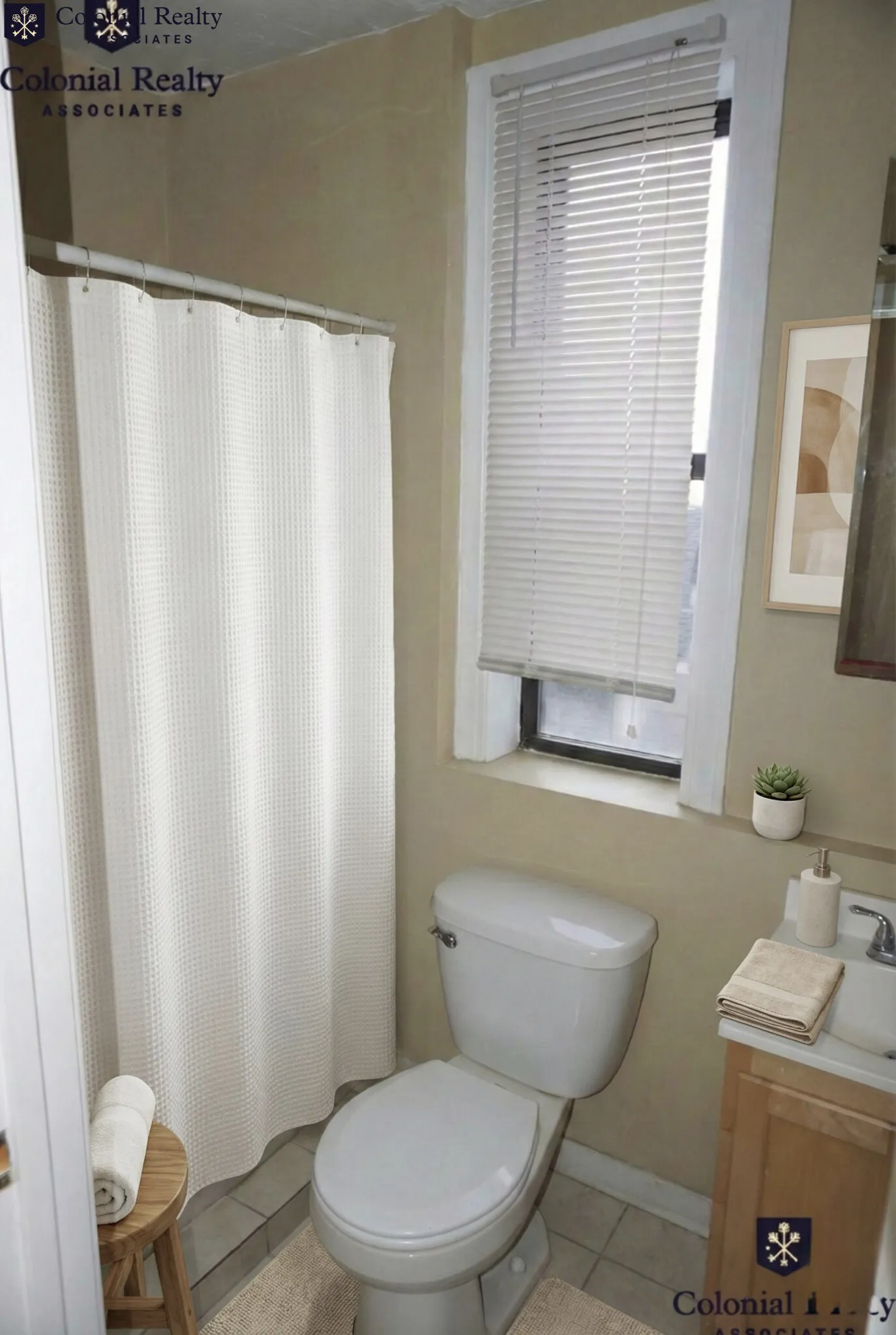 3 bed, 2 bath apartment for rent at 17 Highgate St Unit 3, Allston — photo 10 of 13