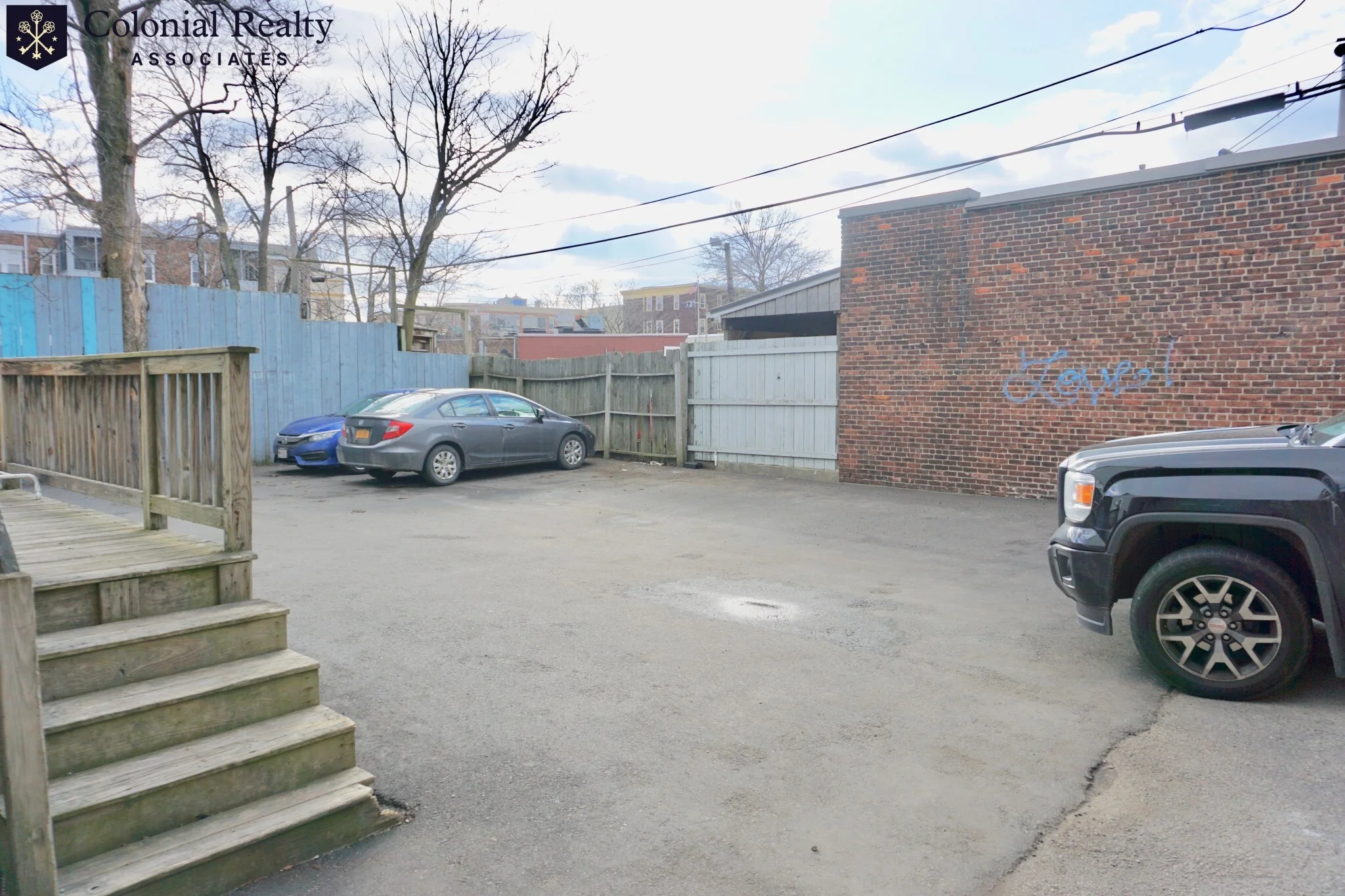 4 bed, 2 bath apartment for rent at 17 Highgate St Unit 7, Allston — photo 13 of 14