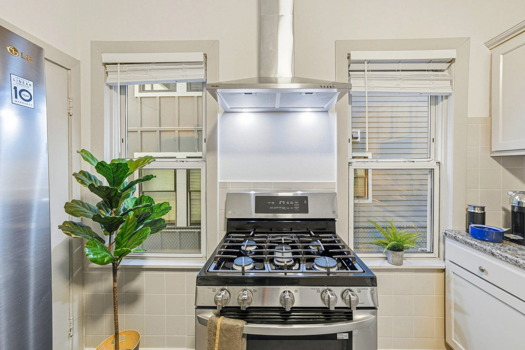 3 bed, 1 bath apartment for rent at 17 Hillsboro Unit 1, Dorchester — photo 12 of 29