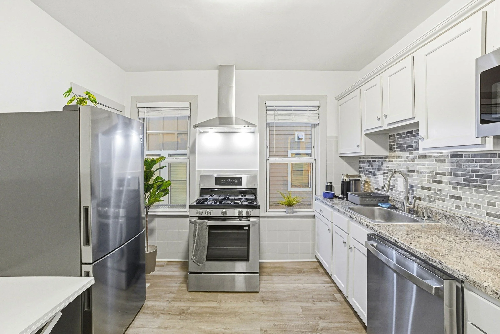 3 bed, 1 bath apartment for rent at 17 Hillsboro Unit 1, Dorchester — photo 11 of 29